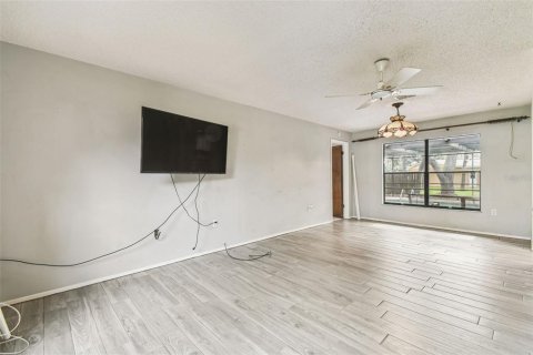 House in Spring Hill, Florida 3 bedrooms, 146.6 sq.m. № 1760533 - photo 9