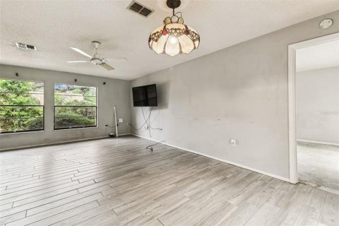 House in Spring Hill, Florida 3 bedrooms, 146.6 sq.m. № 1760533 - photo 10