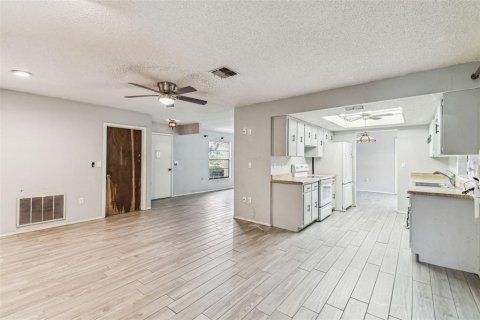 House in Spring Hill, Florida 3 bedrooms, 146.6 sq.m. № 1760533 - photo 22