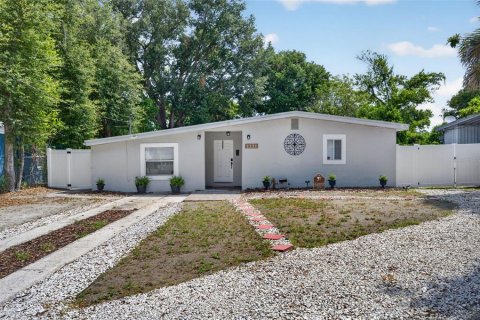 Casa en alquiler en Orlando, Florida, 3 dormitorios, 122.45 m2 № 2224586 - foto 2