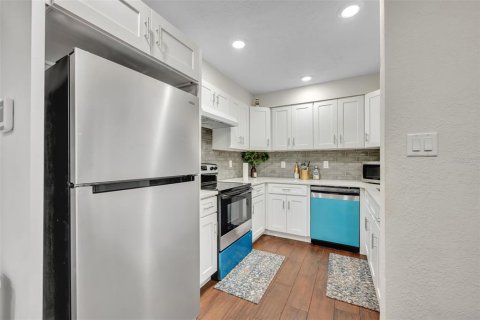Casa en alquiler en Orlando, Florida, 3 dormitorios, 122.45 m2 № 2224586 - foto 9