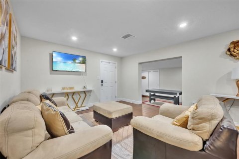 Casa en alquiler en Orlando, Florida, 3 dormitorios, 122.45 m2 № 2224586 - foto 6