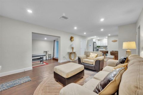 Casa en alquiler en Orlando, Florida, 3 dormitorios, 122.45 m2 № 2224586 - foto 7
