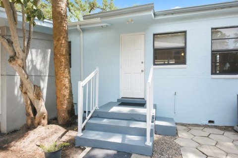 Casa en alquiler en Saint Petersburg, Florida, 2 dormitorios, 87.14 m2 № 2259122 - foto 30