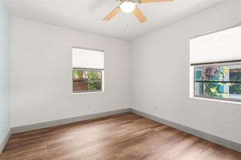 Casa en alquiler en Saint Petersburg, Florida, 2 dormitorios, 87.14 m2 № 2259122 - foto 20
