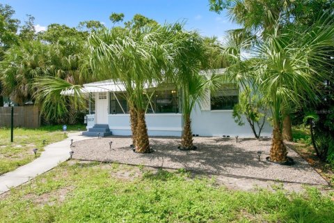 Casa en alquiler en Saint Petersburg, Florida, 2 dormitorios, 87.14 m2 № 2259122 - foto 3