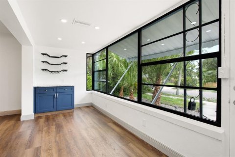 Casa en alquiler en Saint Petersburg, Florida, 2 dormitorios, 87.14 m2 № 2259122 - foto 8