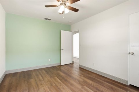 Casa en alquiler en Saint Petersburg, Florida, 2 dormitorios, 87.14 m2 № 2259122 - foto 24