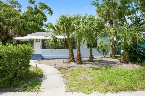 Casa en Saint Petersburg, Florida 2 dormitorios, 87.14 m2 № 2259122