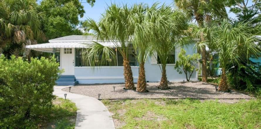Casa en Saint Petersburg, Florida 2 dormitorios, 87.14 m2 № 2259122