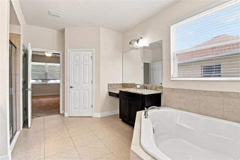 Villa ou maison à vendre à Tampa, Floride: 6 chambres, 456.89 m2 № 2405475 - photo 22