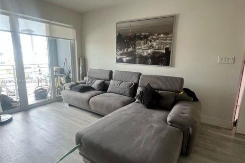 Condominio en venta en Miami, Florida, 2 dormitorios, 129.32 m2 № 1959359 - foto 4