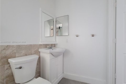 Снять в аренду виллу или дом в Катлер-Бей, Флорида 3 спальни, 108.32м2, № 1995397 - фото 14