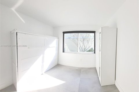 Снять в аренду виллу или дом в Катлер-Бей, Флорида 3 спальни, 108.32м2, № 1995397 - фото 13