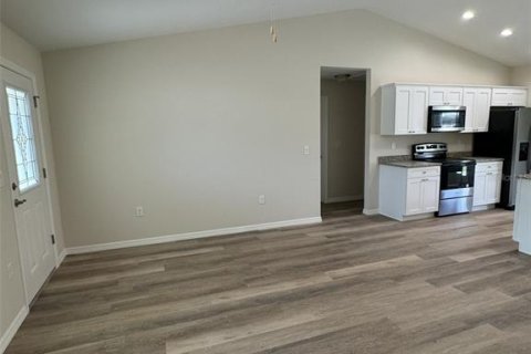 House in Ocala, Florida 3 bedrooms, 128.3 sq.m. № 872328 - photo 5