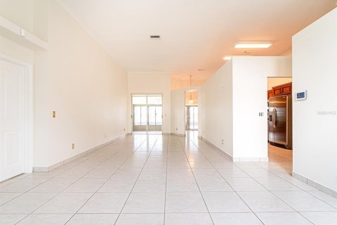House in Brandon, Florida 4 bedrooms, 219.81 sq.m. № 1528361 - photo 7