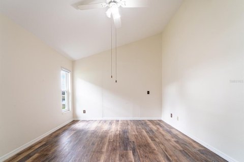 House in Brandon, Florida 4 bedrooms, 219.81 sq.m. № 1528361 - photo 9
