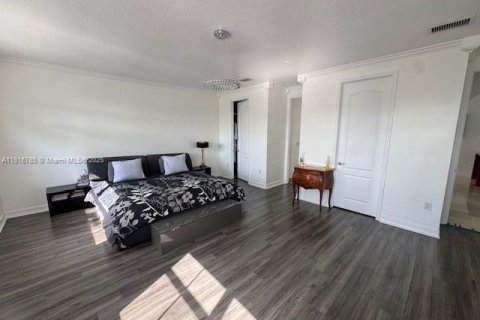 Снять в аренду виллу или дом в Авентура, Флорида 5 спален, 257.34м2, № 1974446 - фото 16