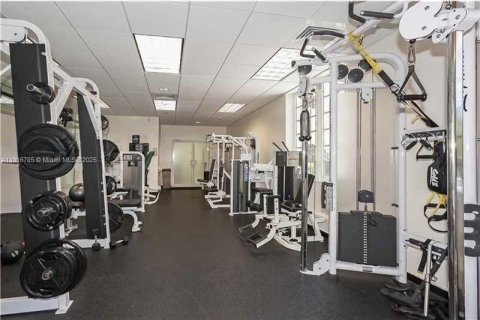 Снять в аренду виллу или дом в Авентура, Флорида 5 спален, 257.34м2, № 1974446 - фото 27