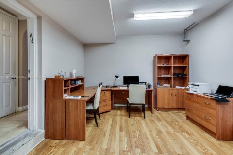 Снять в аренду виллу или дом в Авентура, Флорида 5 спален, 257.34м2, № 1974446 - фото 22