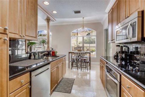 Снять в аренду виллу или дом в Авентура, Флорида 5 спален, 257.34м2, № 1974446 - фото 8