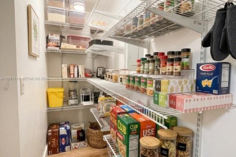 Купить виллу или дом в Майами, Флорида 3 спальни, 220.64м2, № 2052327 - фото 19