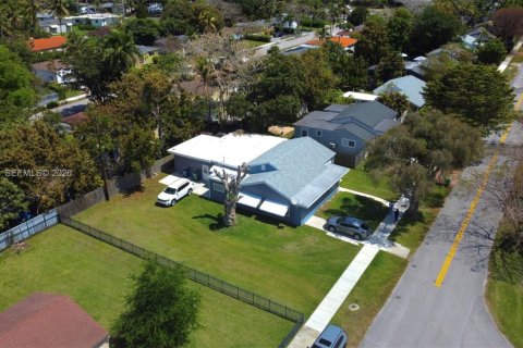 Купить виллу или дом в Майами, Флорида 3 спальни, 220.64м2, № 2052327 - фото 27