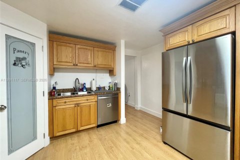 Купить виллу или дом в Майами, Флорида 3 спальни, 220.64м2, № 2052327 - фото 17