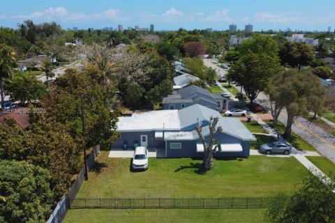 Купить виллу или дом в Майами, Флорида 3 спальни, 220.64м2, № 2052327 - фото 28