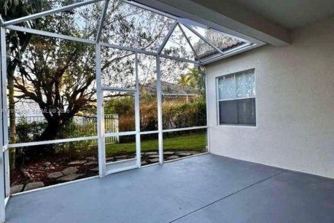 House in Weston, Florida 3 bedrooms, 143.63 sq.m. № 2033893 - photo 19