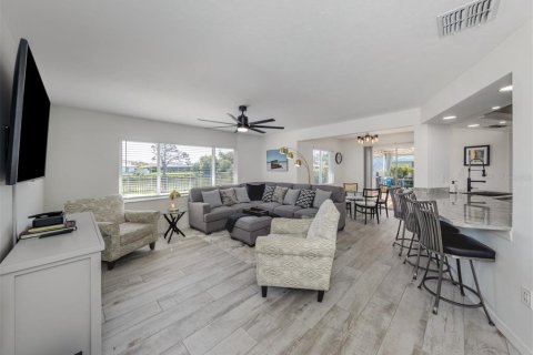 House in Venice, Florida 3 bedrooms, 178.84 sq.m. № 1636246 - photo 7