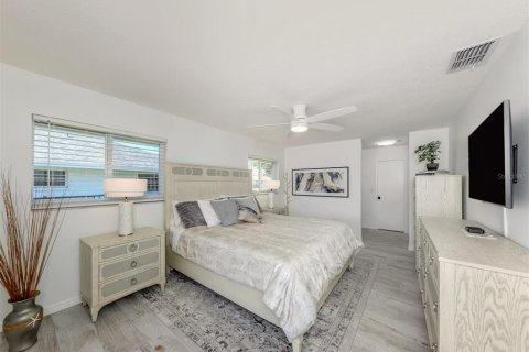House in Venice, Florida 3 bedrooms, 178.84 sq.m. № 1636246 - photo 12