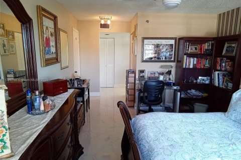 Copropriété à vendre à Pembroke Pines, Floride: 3 chambres № 1701810 - photo 22