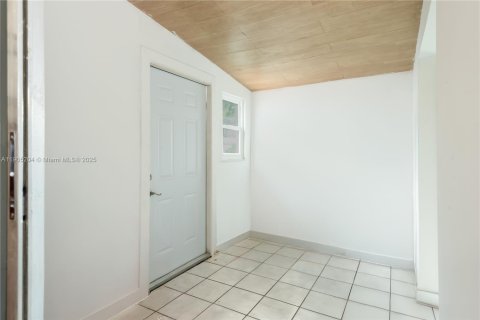 Villa ou maison à vendre à Miami, Floride: 3 chambres, 127 m2 № 1973767 - photo 7
