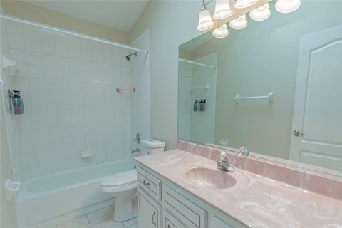 House in Port Orange, Florida 3 bedrooms, 147.06 sq.m. № 2396579 - photo 6