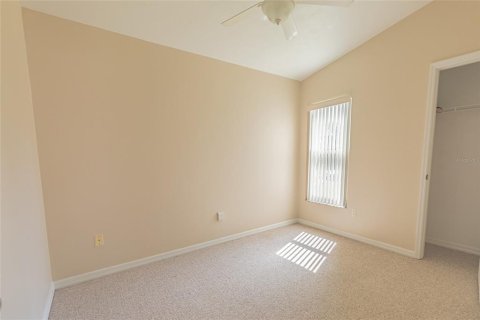 House in Port Orange, Florida 3 bedrooms, 147.06 sq.m. № 2396579 - photo 8