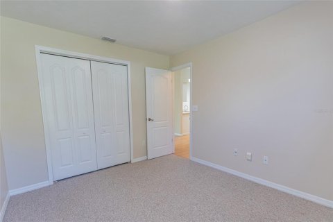 House in Port Orange, Florida 3 bedrooms, 147.06 sq.m. № 2396579 - photo 5
