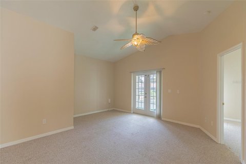 House in Port Orange, Florida 3 bedrooms, 147.06 sq.m. № 2396579 - photo 16