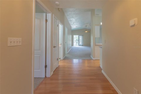 House in Port Orange, Florida 3 bedrooms, 147.06 sq.m. № 2396579 - photo 2
