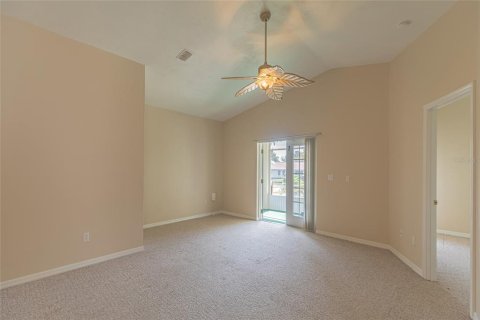 House in Port Orange, Florida 3 bedrooms, 147.06 sq.m. № 2396579 - photo 15
