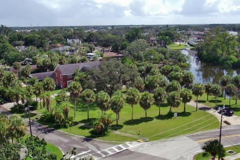 Terreno en venta en Tarpon Springs, Florida № 1904486 - foto 4