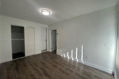 Apartment in Lauderdale-by-the-Sea, Florida 1 bedroom № 1953777 - photo 7