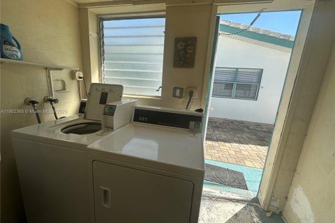 Apartment in Lauderdale-by-the-Sea, Florida 1 bedroom № 1953777 - photo 22