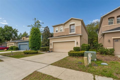 House in Wesley Chapel, Florida 3 bedrooms, 173.82 sq.m. № 2155739 - photo 3