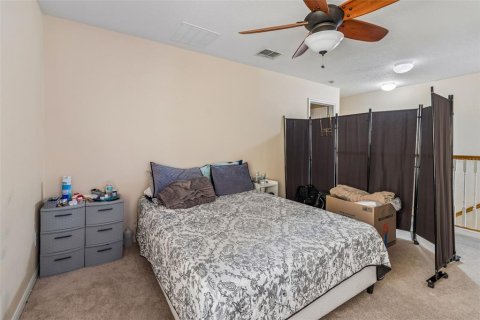 House in Wesley Chapel, Florida 3 bedrooms, 173.82 sq.m. № 2155739 - photo 30