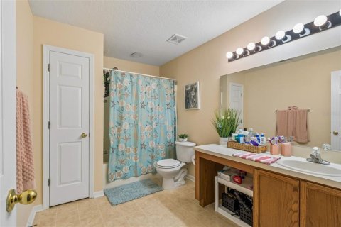House in Wesley Chapel, Florida 3 bedrooms, 173.82 sq.m. № 2155739 - photo 25