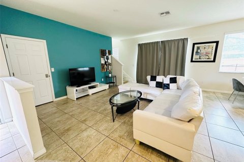 Adosado en venta en Kissimmee, Florida, 4 dormitorios, 177.16 m2 № 1537171 - foto 3