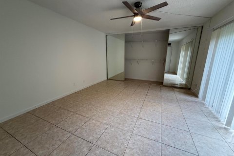 Touwnhouse à louer à West Palm Beach, Floride: 2 chambres, 114.83 m2 № 2427823 - photo 10