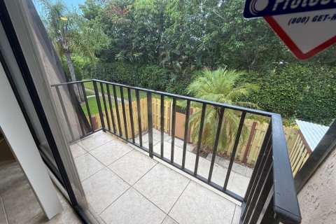 Touwnhouse à louer à West Palm Beach, Floride: 2 chambres, 114.83 m2 № 2427823 - photo 9