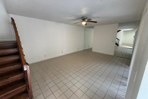 Touwnhouse à louer à West Palm Beach, Floride: 2 chambres, 114.83 m2 № 2427823 - photo 5